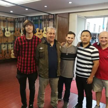 [Customer Visiting] Argentina Partner Visit Aiersi Guitar Workshop