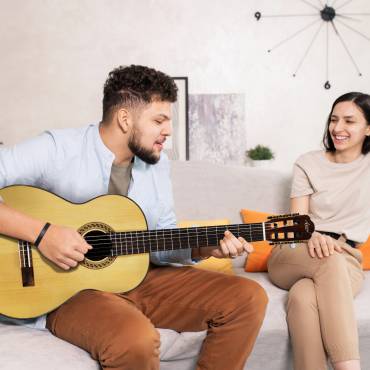 Buyer Review Aiersi Replica Hauser Classical Guitar SC093F