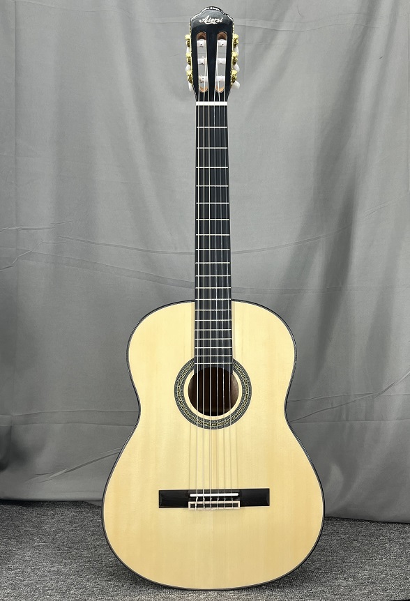 Laminted Spruce Top Mahogany Body Classical Guitar