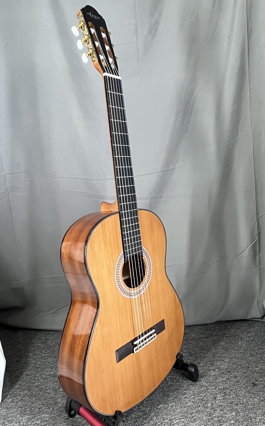 Solid Cedar/Spruce Top Mahogany Body Guitar
