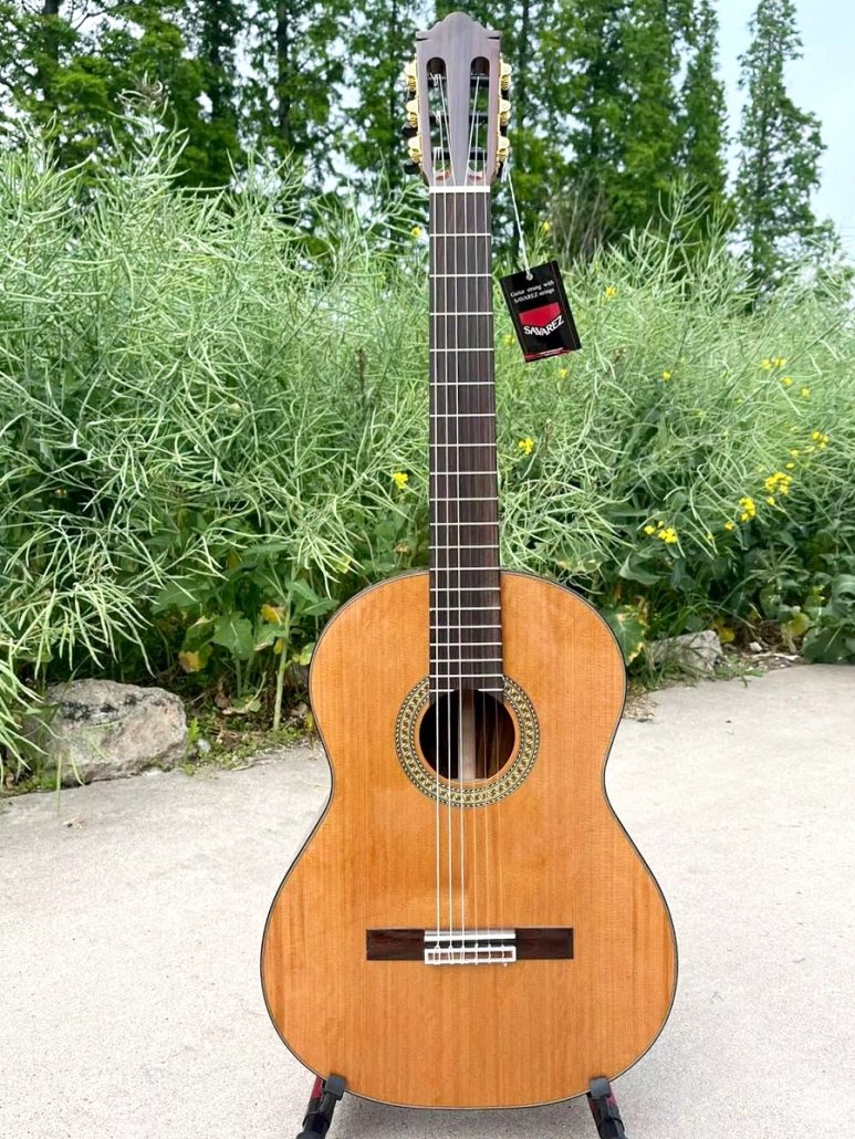Solid Cedar Top Rosewood Body Classical Guitar