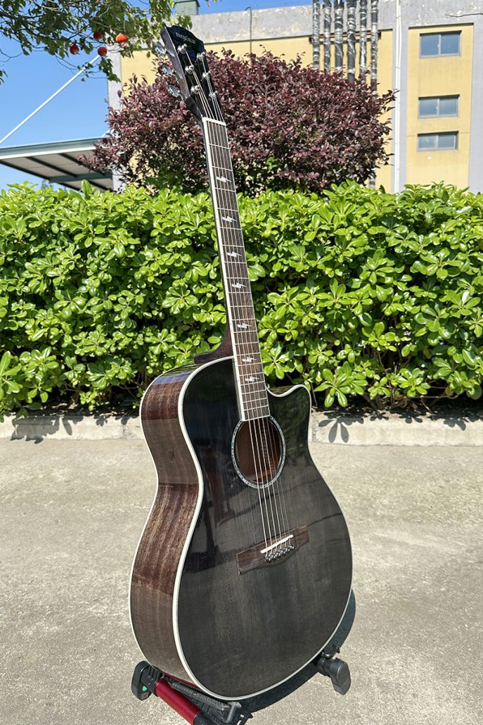 Solid Spruce Top Vintage Hand Blackburst Colour GA Body Acoustic Guitar