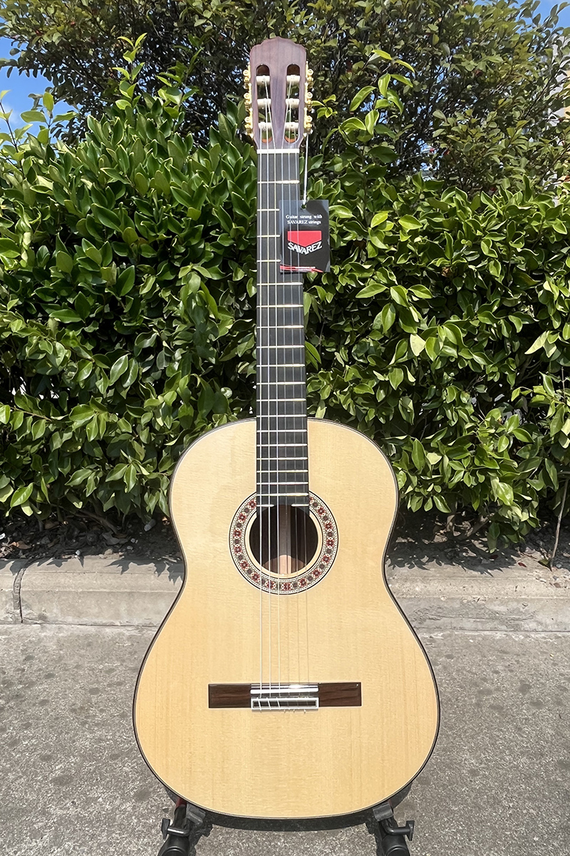 vintage flamenco guitar aiersi (2)