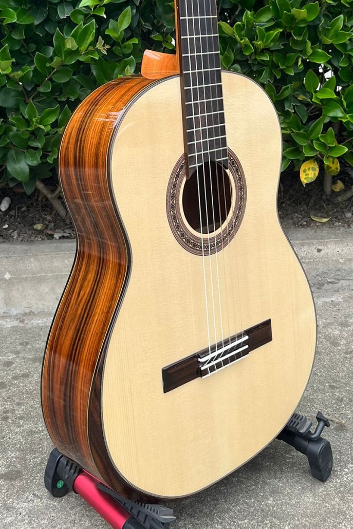 Armrest Design Vintage Santos Spruce Top Classical Guitar